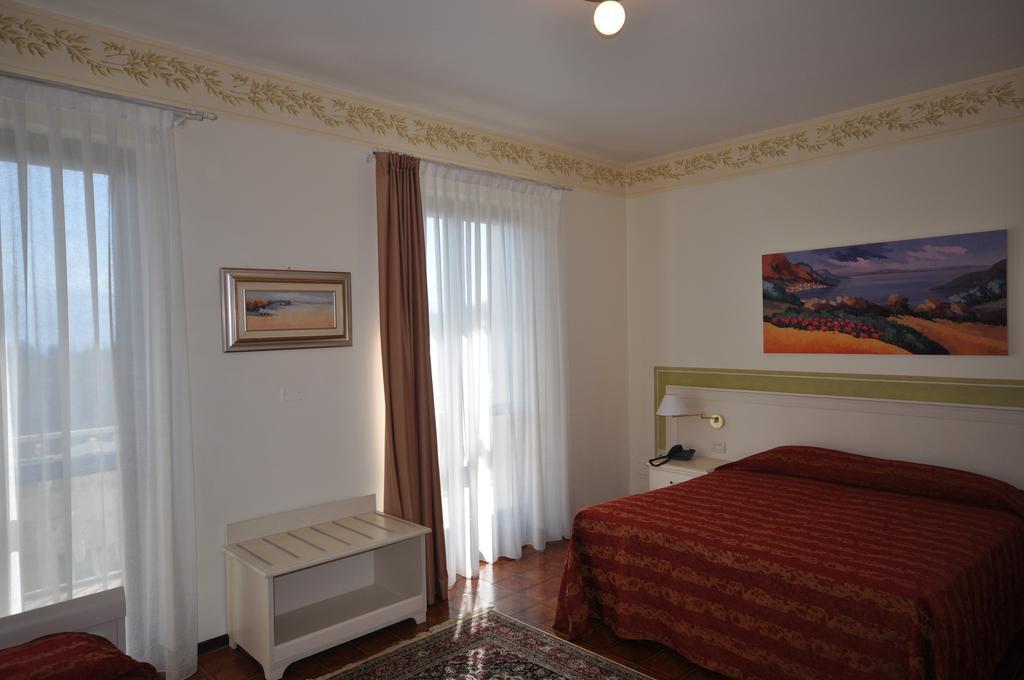 Hotel Panoramica Saló